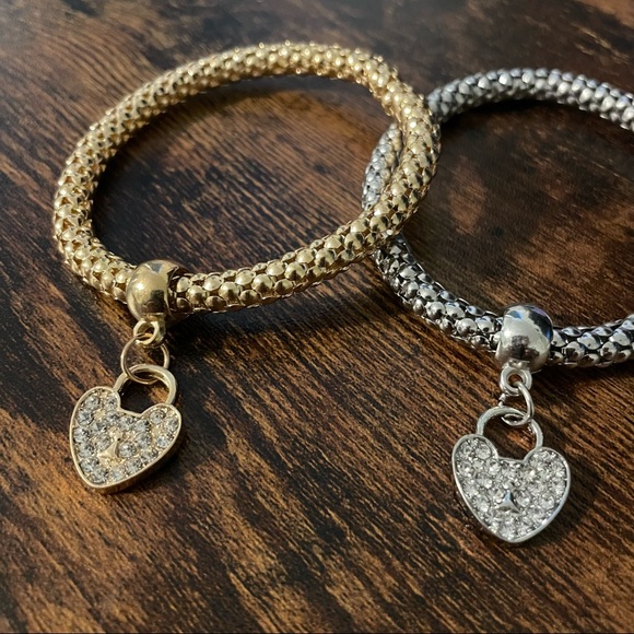 Jewelry - Bundle of 2 stretch heart charm bracelets
